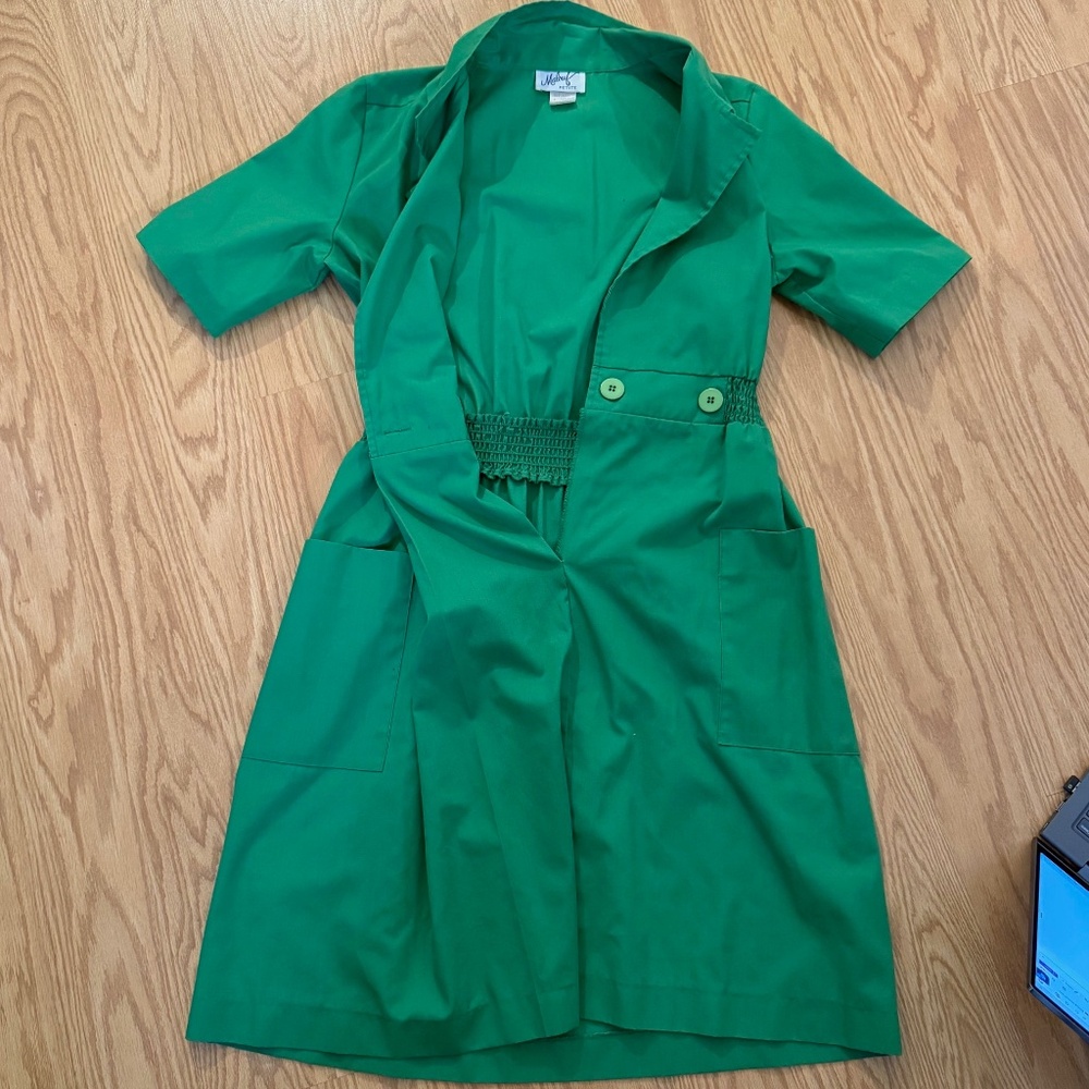 Vivid Green, Knee Length, Pocketed, Elastic Waist Dress, Shortsleeved, Vintage! - Picture 8 of 8
